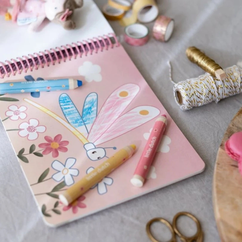 Little Dutch Kreatywny zeszyt z kredkami Rosa & Friends