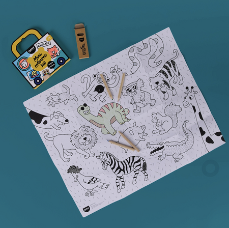 KIESZONKOWA KOLOROWANKA Z KREDKAMI - ZWIERZĘTA