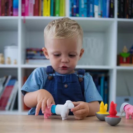 Smart Max My First Farm Animals IUVI Games