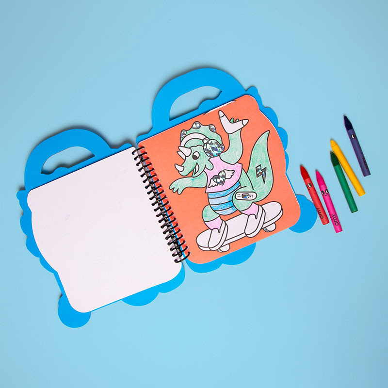 ZESTAW DO KOLOROWANIA Z NAKLEJKAMI - DINOZAURY