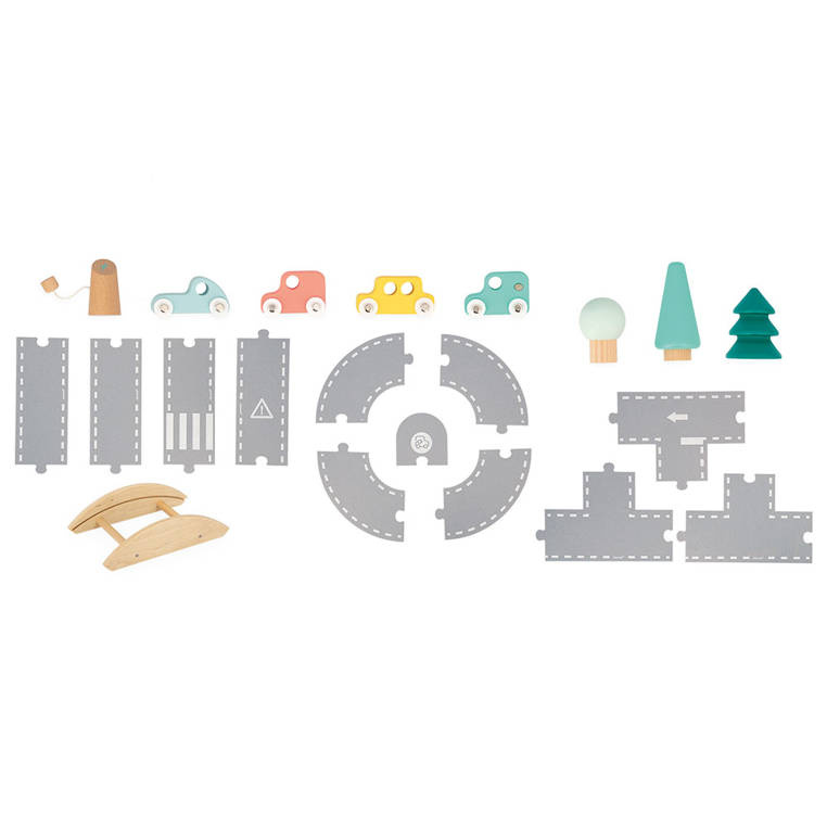 Filcowy tor dla samochodów z akcesoriami