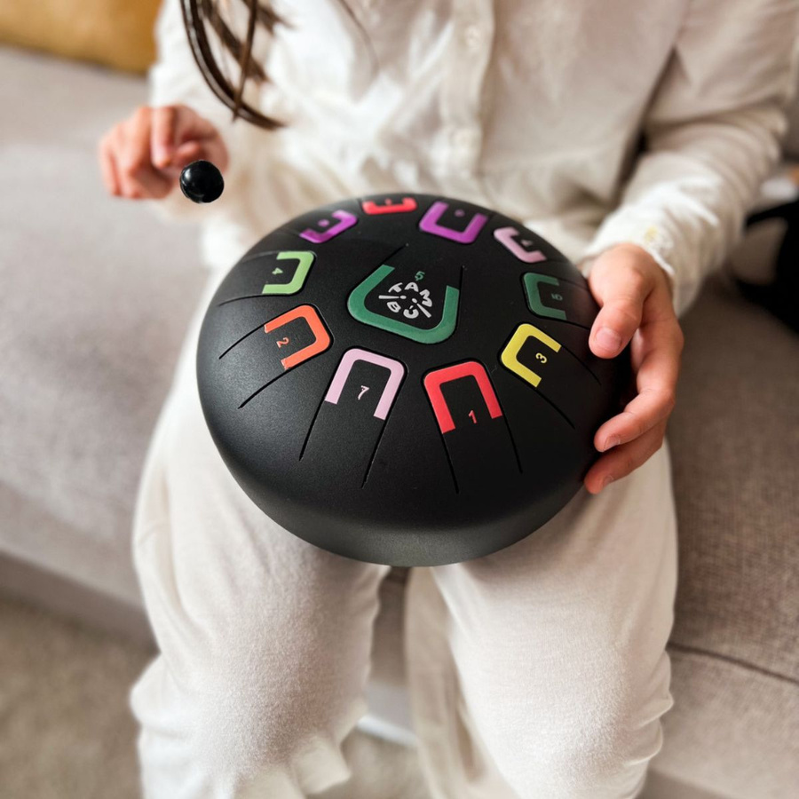 Tambu - bębenek językowy , coral reef