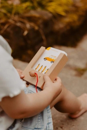 WiemTo Zestaw dla dzieci 3+. Pudełko WiemTo i 6 Zestawów Kart