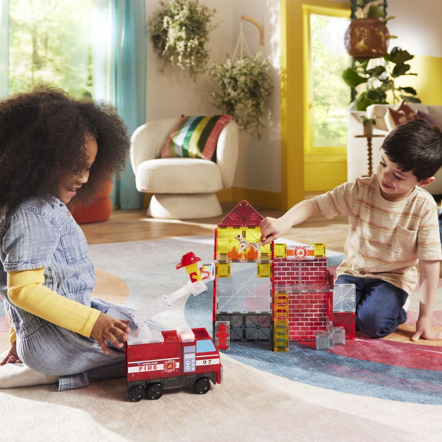 MAGNA-TILES® Klocki Magnetyczne Remiza Strażacka 50 el.