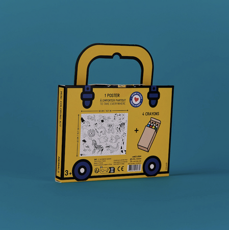 KIESZONKOWA KOLOROWANKA Z KREDKAMI - ZWIERZĘTA