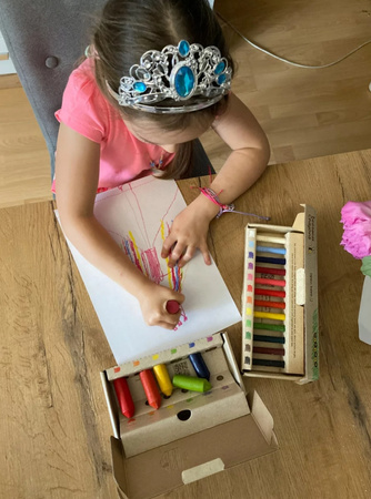 Madenka Classic, Kredki z wosku pszczelego 12 kolorów