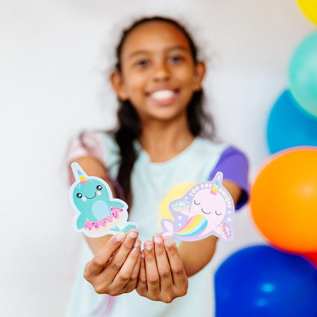 Narwale, pachnące naklejki