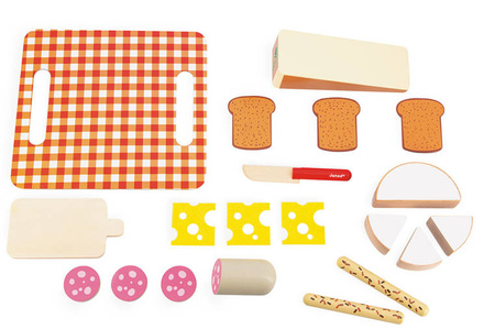 Drewniana deska serów i wędlin