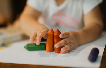 Madenka Junior, Kredki z wosku pszczelego 6 kolorów
