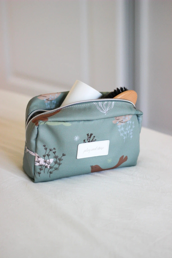 Play&Store - TOILET BAG - kosmetyczka - seals/green