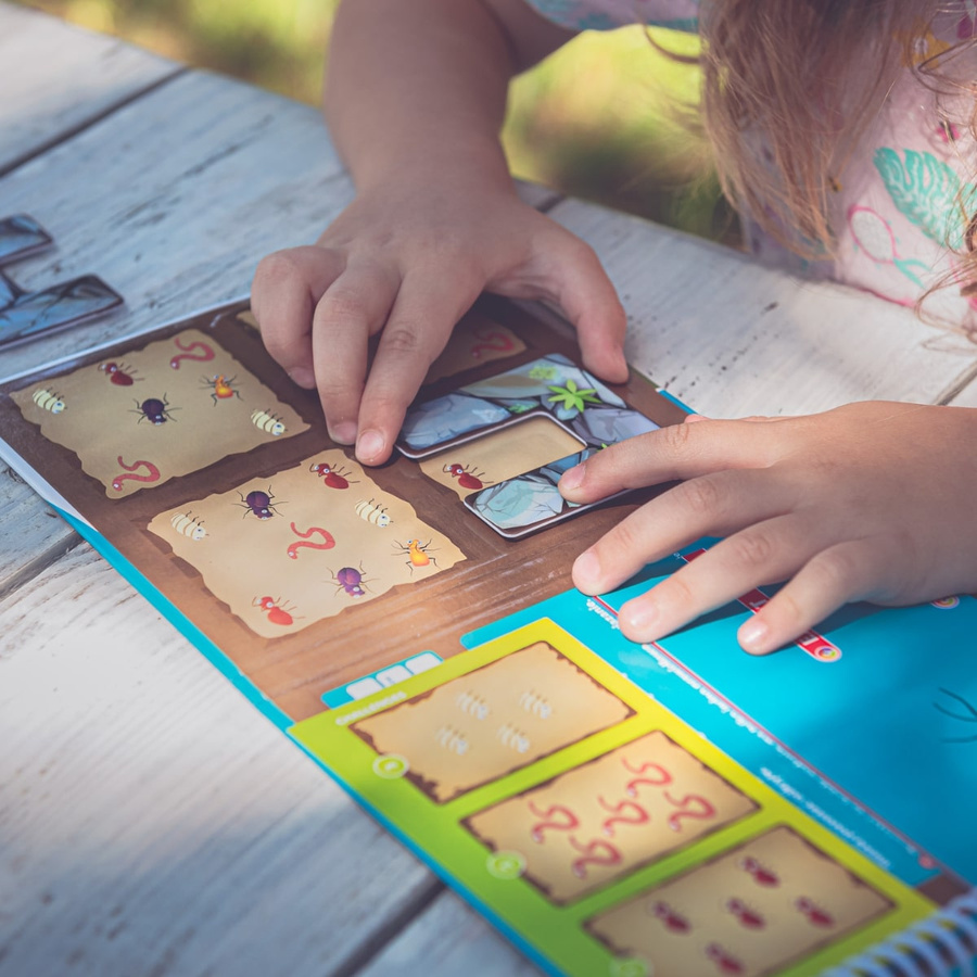 Smart Games Robaczki (PL) IUVI Games