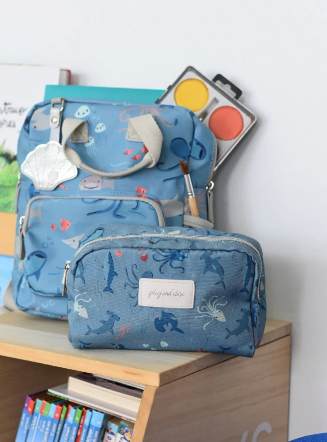 Play&Store - TOILET BAG - kosmetyczka - sharks/blue