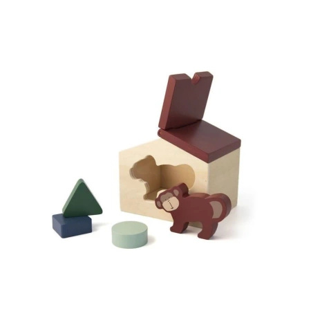 Drewniany domek, małpka